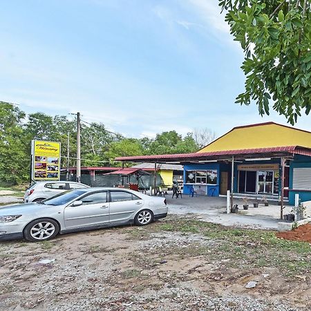 Oyo 90551 Zn Mix Homestay & Roomstay Kampung Raja 외부 사진