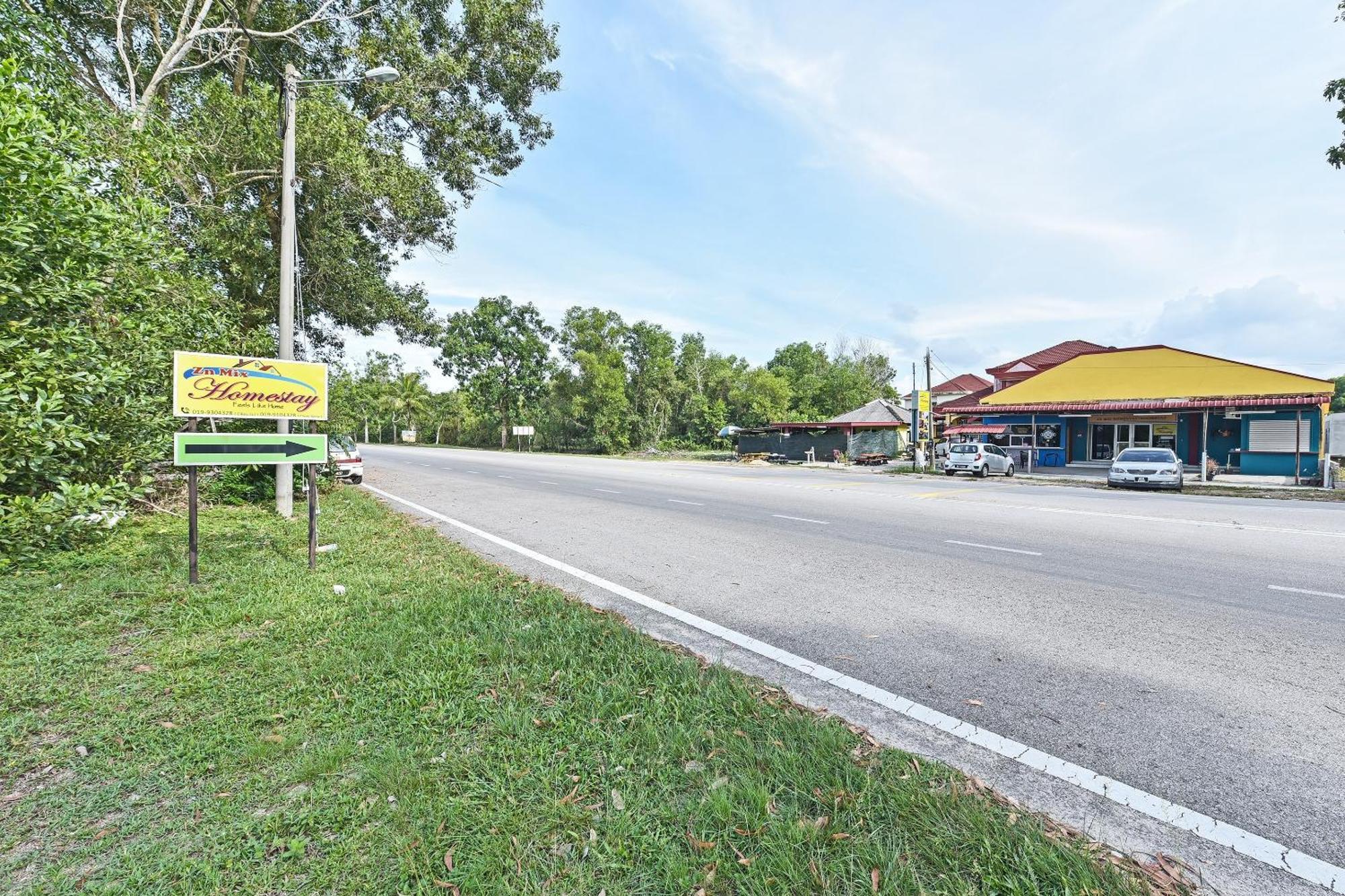 Oyo 90551 Zn Mix Homestay & Roomstay Kampung Raja 외부 사진